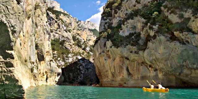Two beautiful places to go canoeing or kayaking in the South of France