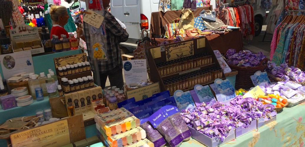 Provençal market Bonnieux