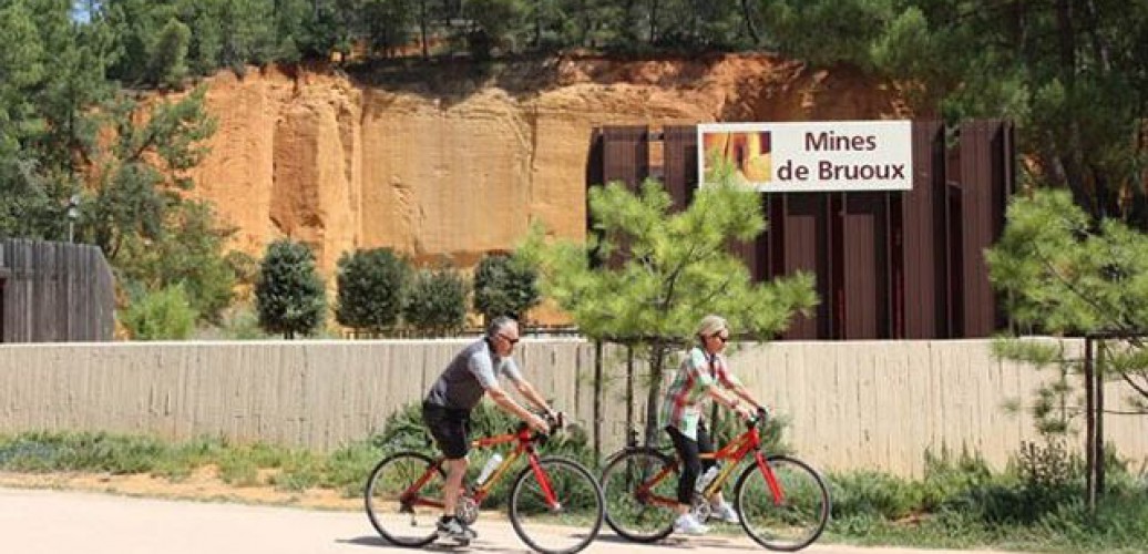 Cycling in the ochre-coloured landscape